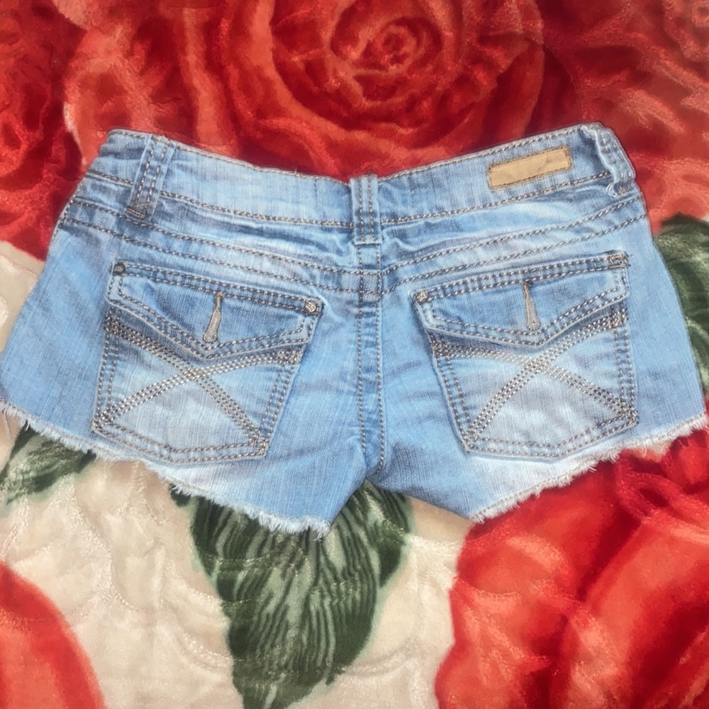 Low Rise Ripped Jean Shorts! Ruffles On Edges! - Picture 2 of 3
